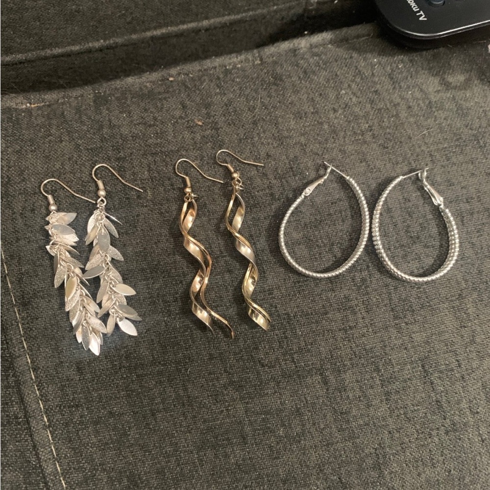 Elegant Silver and Gold Earrings Set